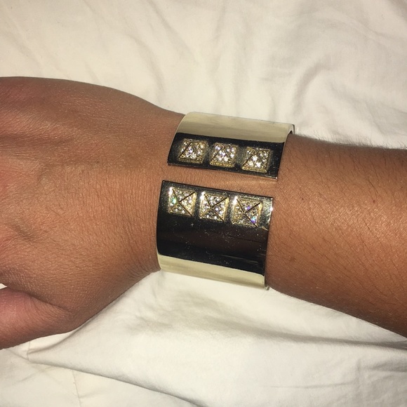 Victoria’s Secret cuff bracelet - Picture 2 of 5